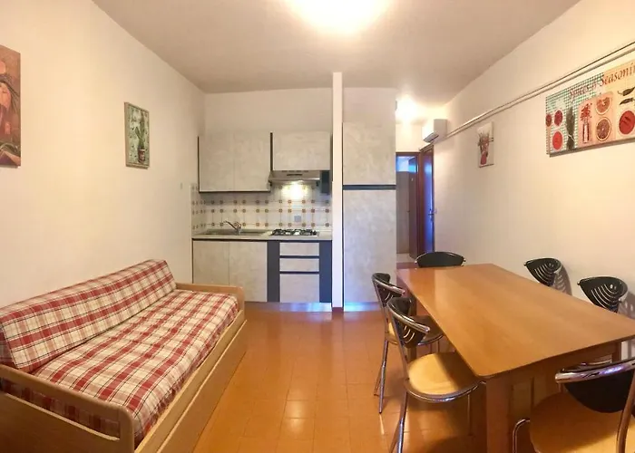 Solarium Pool Apartment